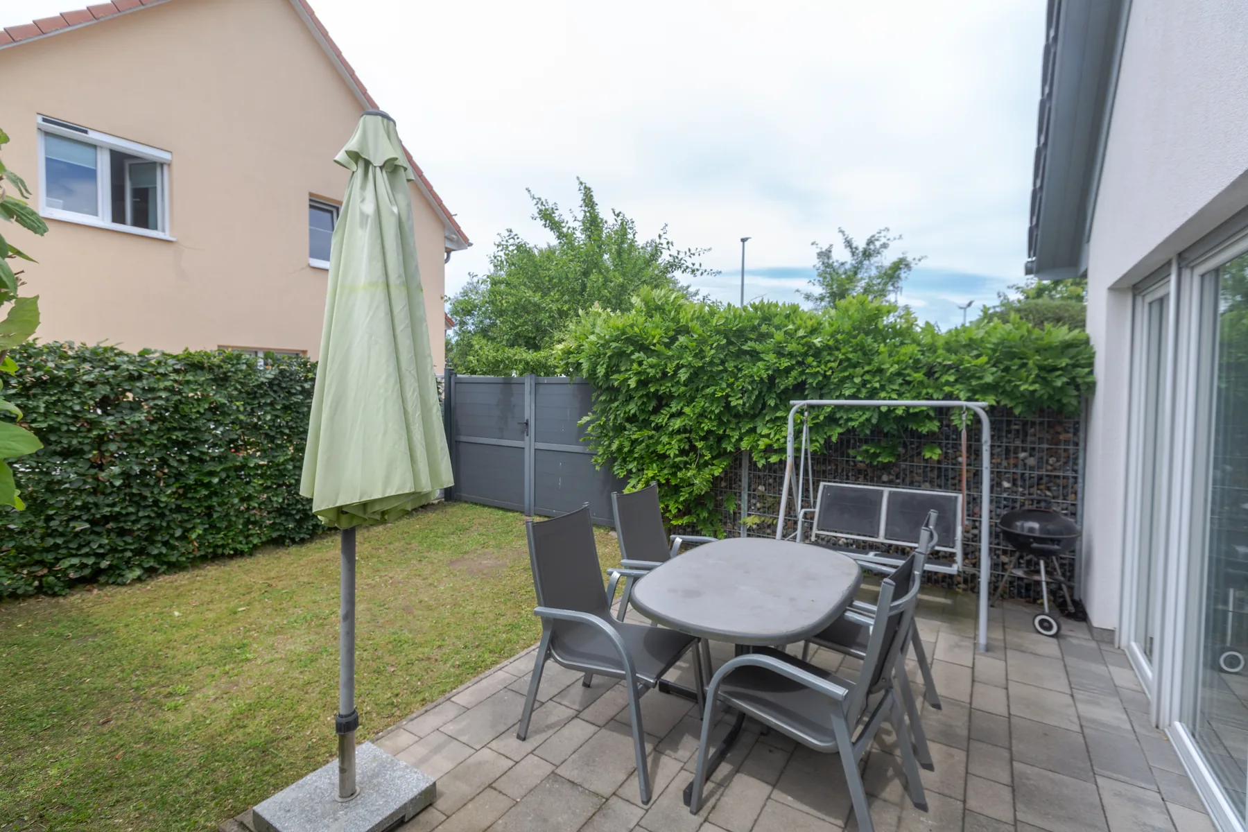 Terrasse mit Sitzgruppe